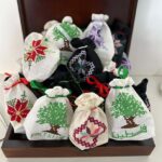 20 Embroidery Gift bags, wedding candy bags mini gift for guests. - Image 2