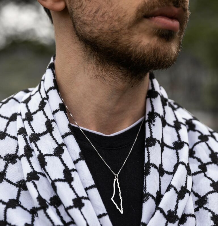 Hollow Map Palestine Necklace - Image 1