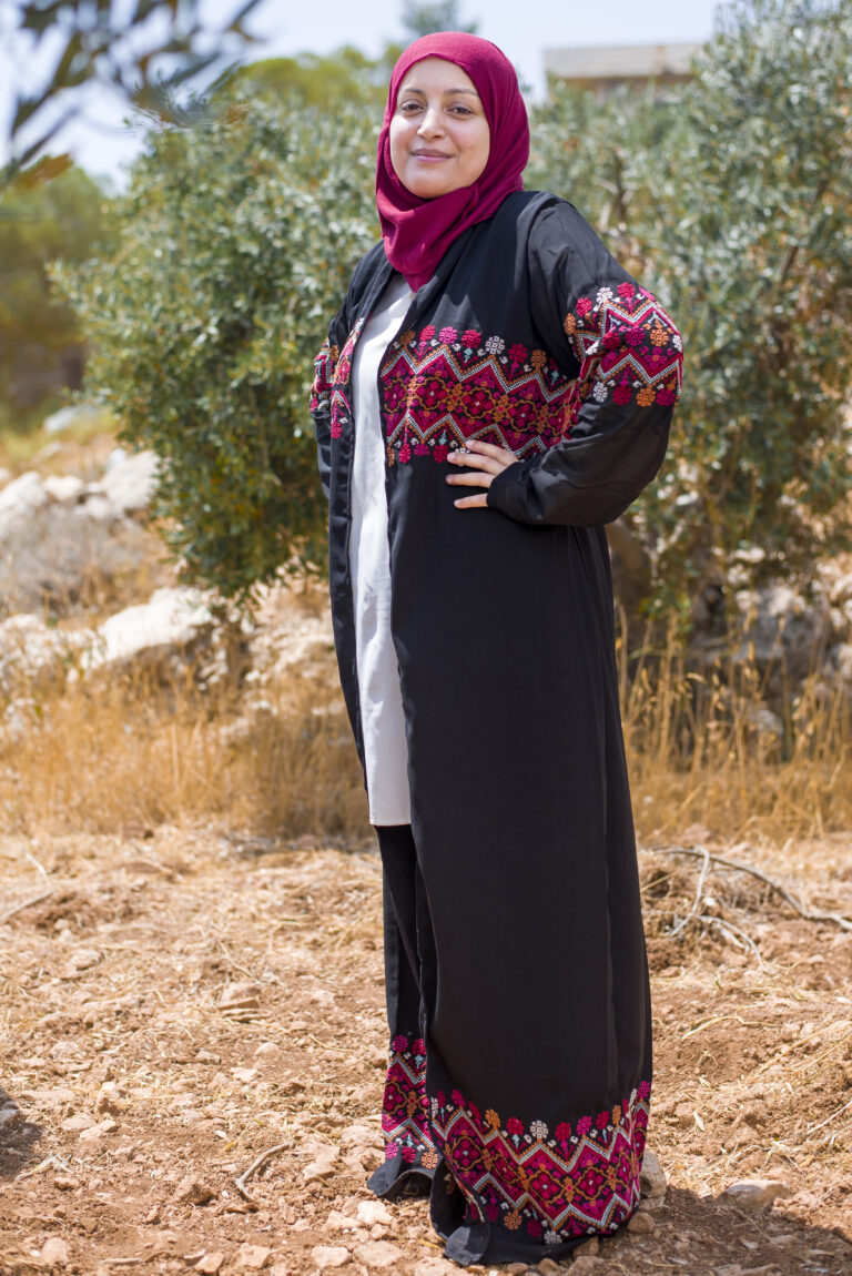 Handmade Palestinian Abaya Embroidered - Image 3