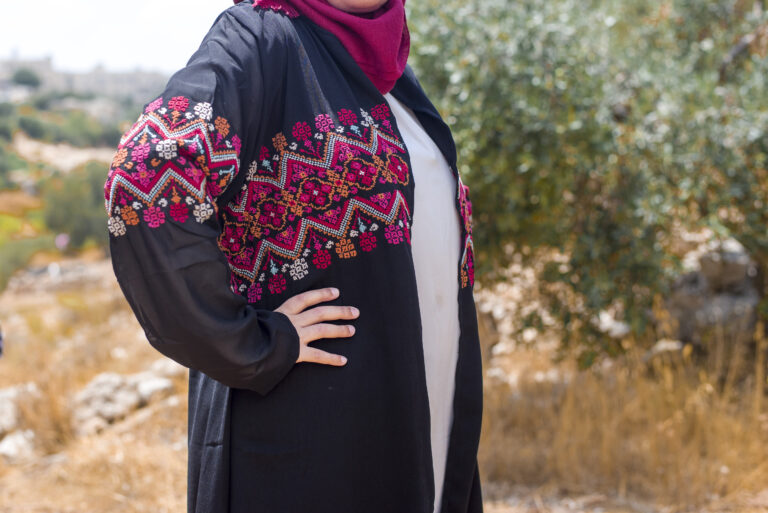 Handmade Palestinian Abaya Embroidered - Image 9