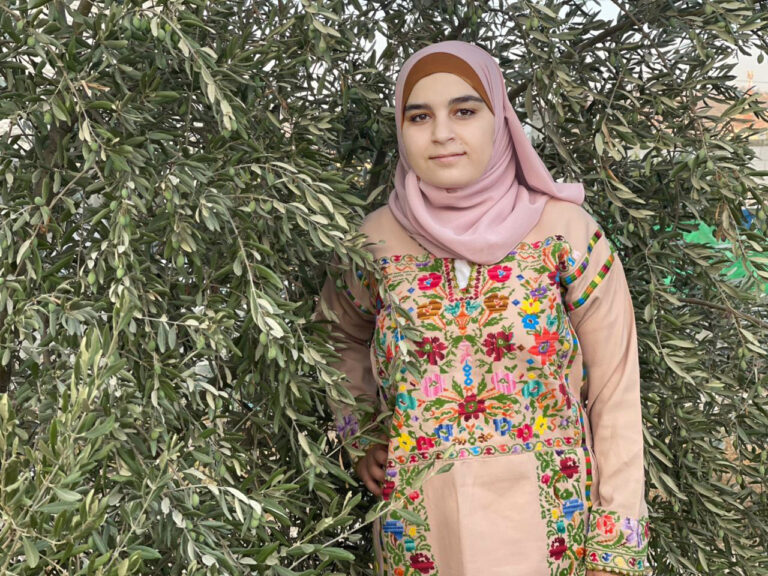 1950s RARE Vintage Palestinian Embroidered Thobe - Image 1