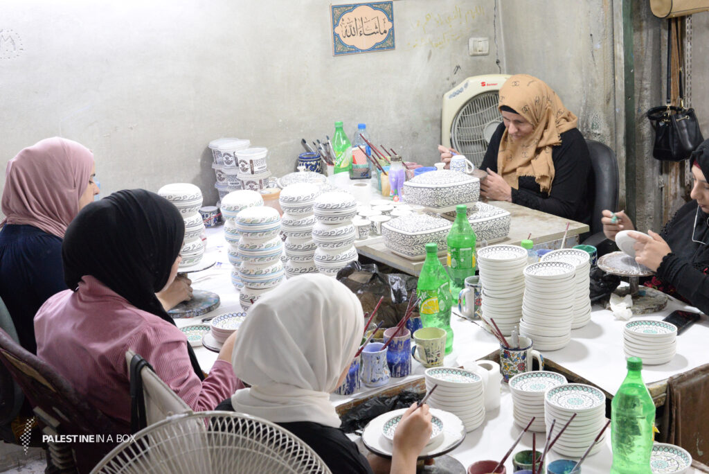 The Art and History of Hebron Ceramics 4 Of course, this skill is not specific to men only. Today, many women have undertaken this craft in workshops.