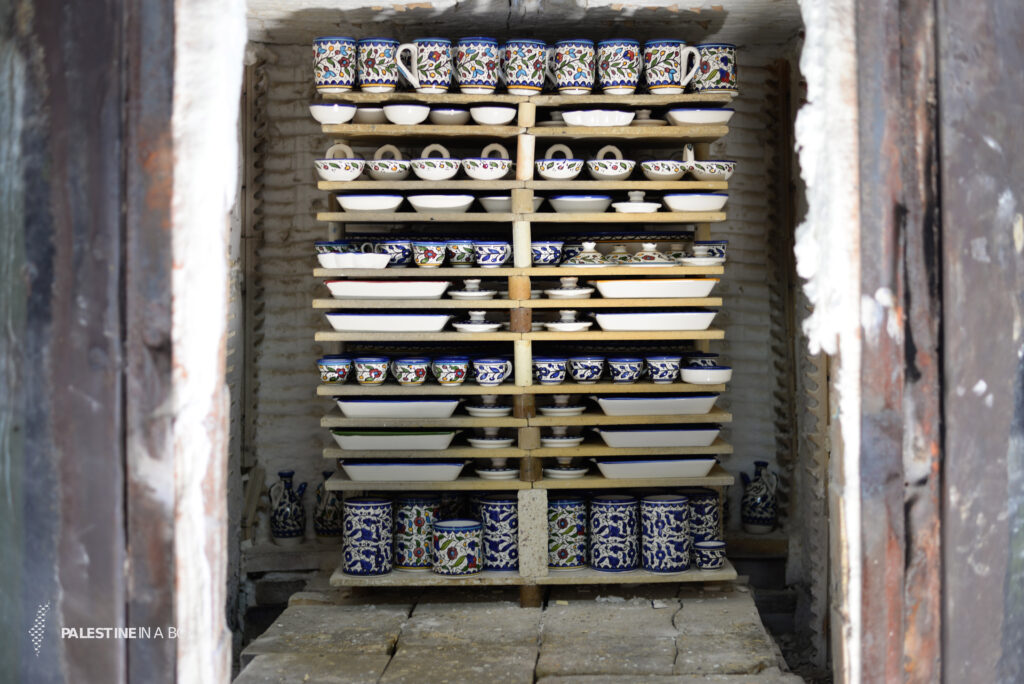 The Art and History of Hebron Ceramics 6 Once the pieces are glazed, they are returned to the kiln. The final products are what we see in markets today.
