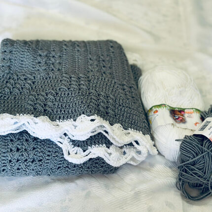 Handmade Baby Crochet Blanket (90x90 cm)