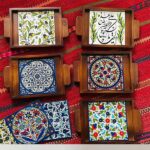 ⁦"Hebron Greetings" Heritage Tray – Handcrafted Ceramic⁩ - الصورة ⁦2⁩